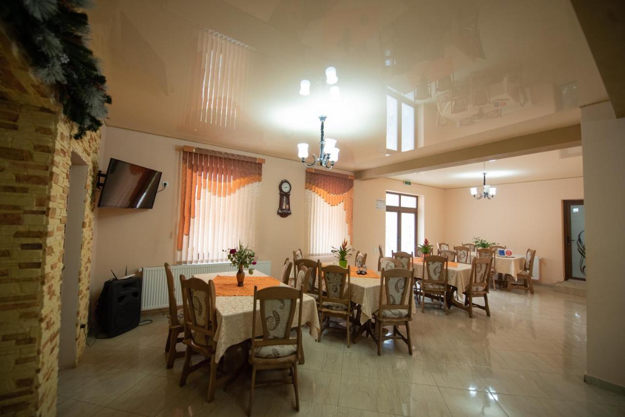 Dupa Apa La Razvan Sighetu Marmaţiei Extérieur photo