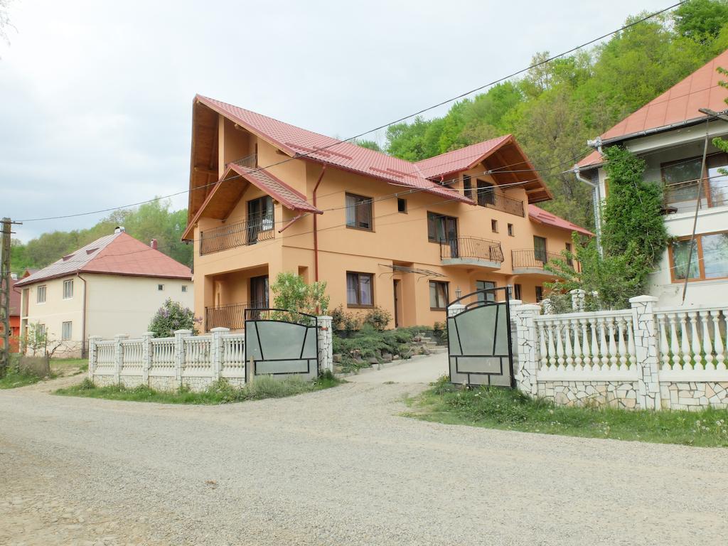 Dupa Apa La Razvan Sighetu Marmaţiei Extérieur photo